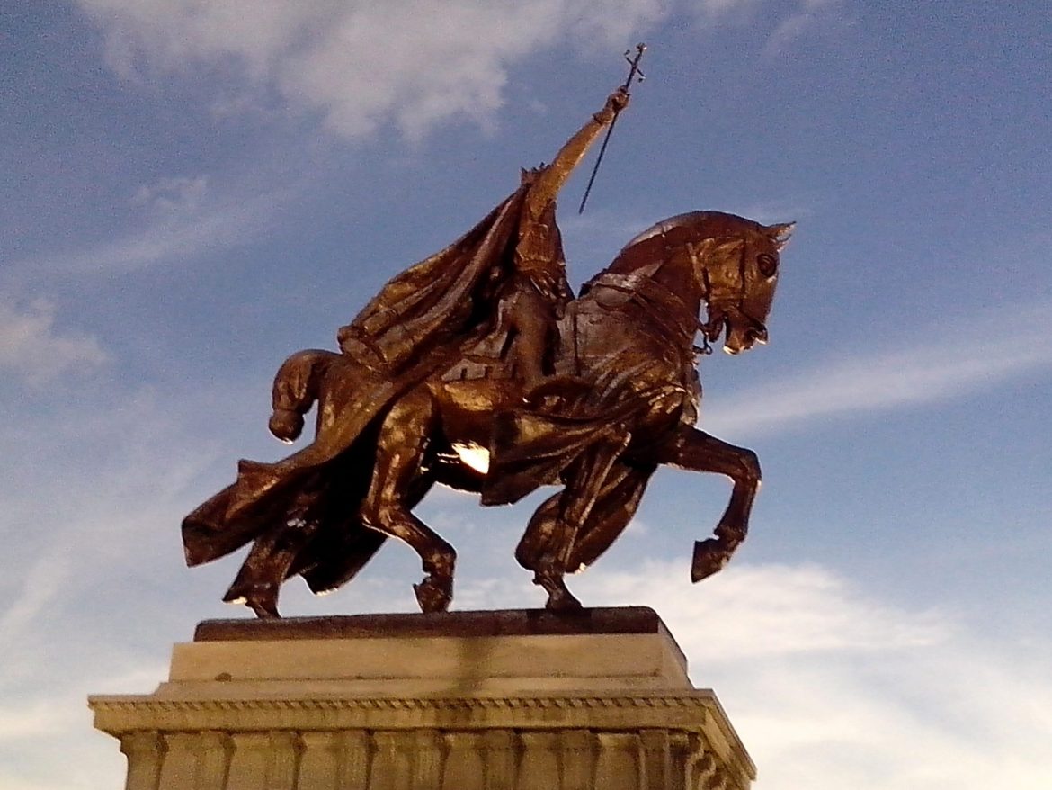 Evenpath2's tweet image. Two faiths come together as one refuge during the St Louis protests. evenpathpress.com/refuge-between…

#NLM