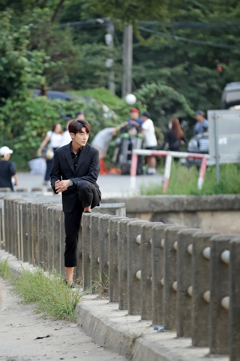 DKIaxfhXUAI_g0i.jpg:large