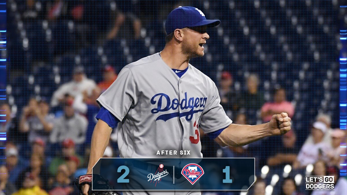 Phillies get on the board in the bottom of the sixth but the #Dodgers still lead, 2-1. #LetsGoDodgers https://t.co/YnXtcSwPGI