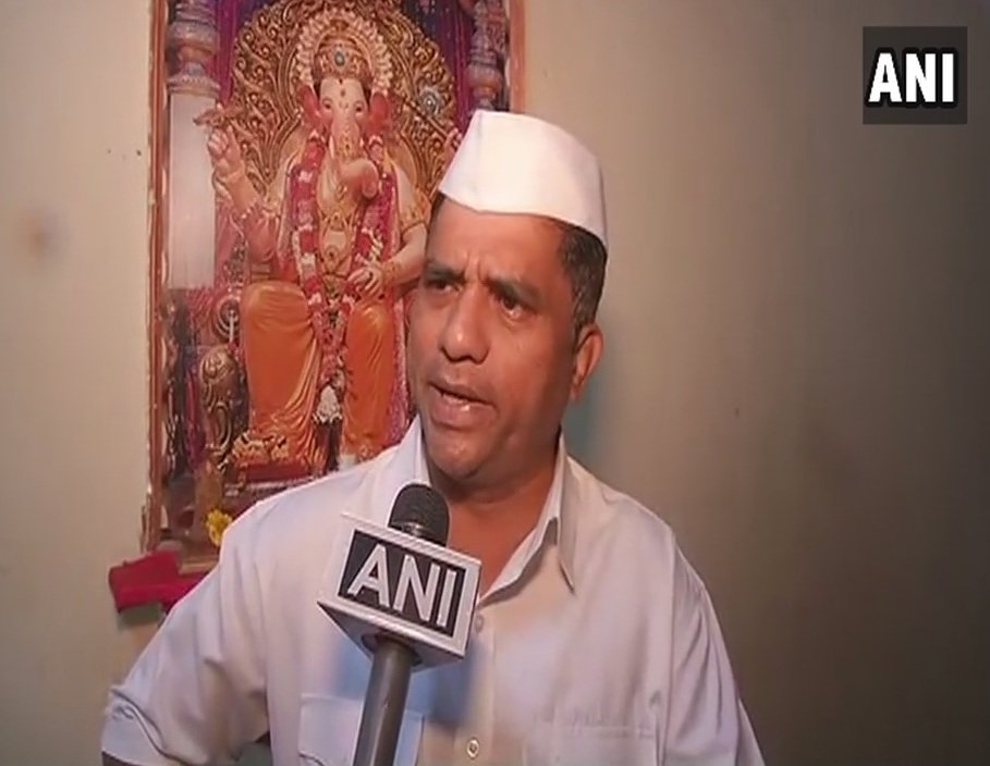 ANI's tweet image. Won&apos;t be working today,no Dabba delivery by Mumbai Dabbawalas due to #MumbaiRains : Subhash Talekar, Mumbai Dabbawala Association Spox