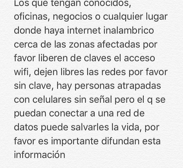 PabloYManuelOff's tweet photo. Es momento de unirnos, les dejamos los números de emergencia, más centros de acopio y apliquen el triángulo de la vida, compartan por favor https://t.co/HXEAjcZFnz