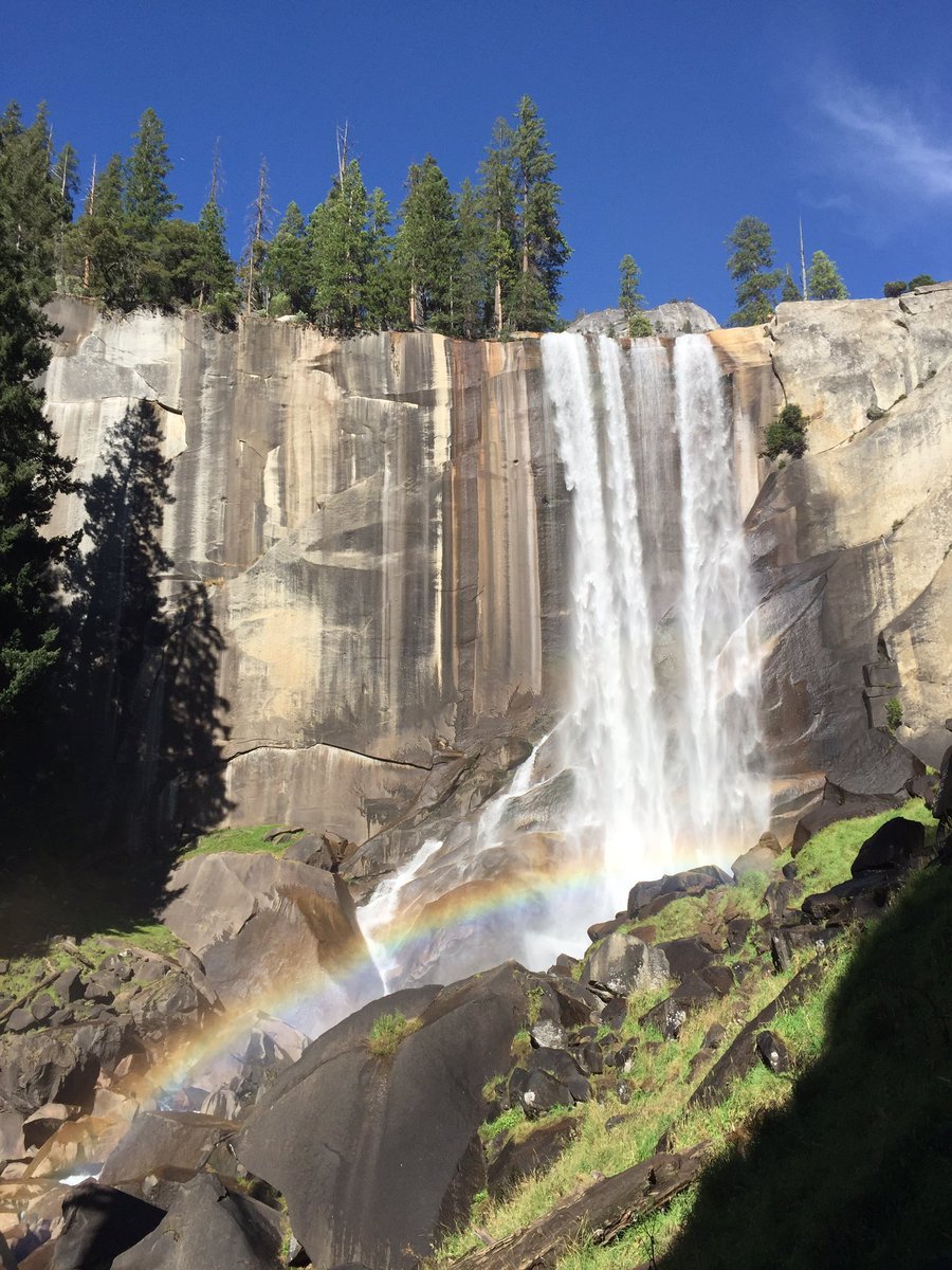 SeroAnt's tweet photo. They got the name right: panorama trail #yosemite #elcapitan #halfdome https://t.co/nK57p8Ocac