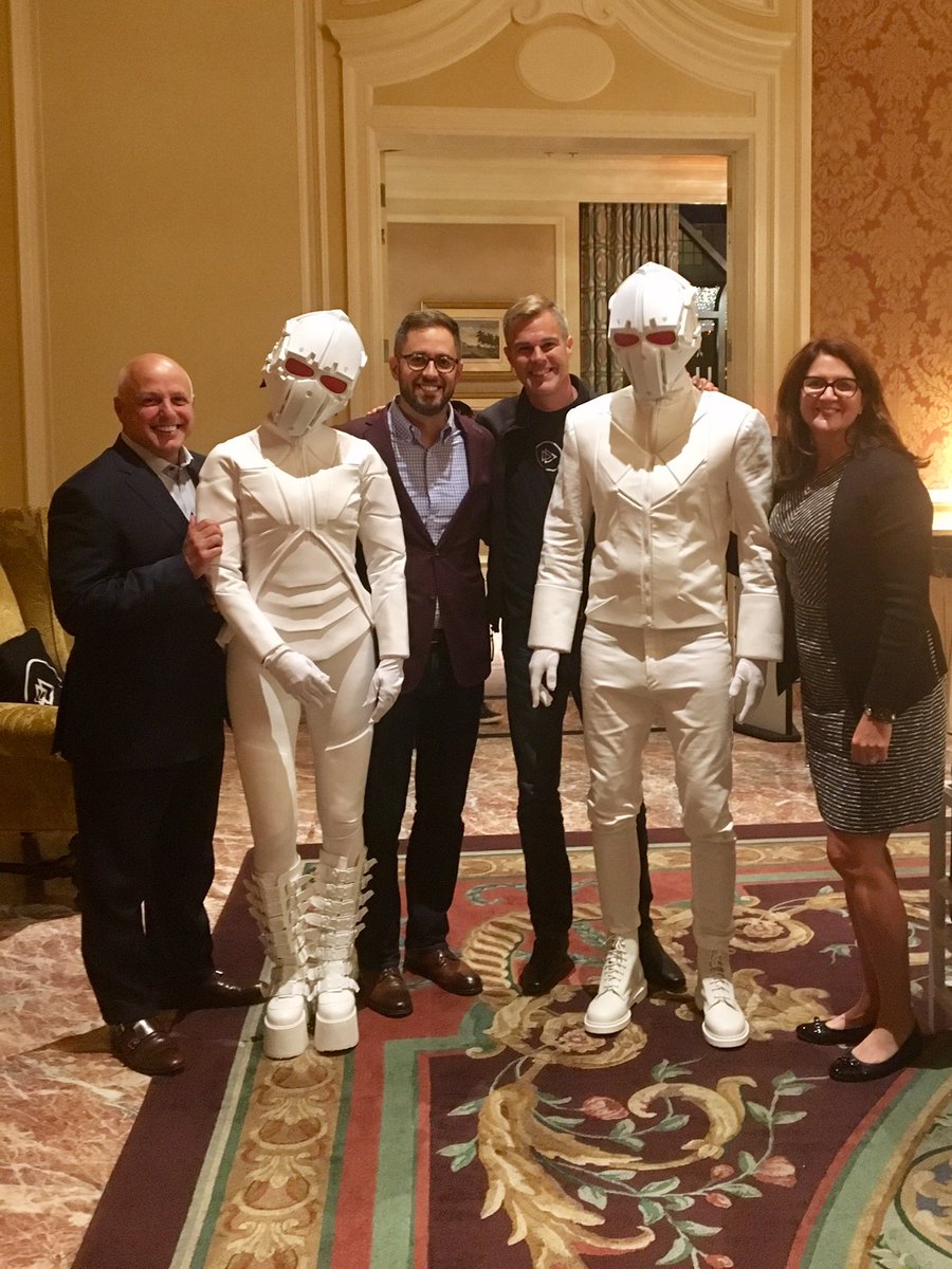 hzynczak's tweet photo. .@pluralsight team at Kick Off Party! Preview of what's to come!
#PluralsightLIVE #ZeroAndOne https://t.co/tZVsqjsaOw