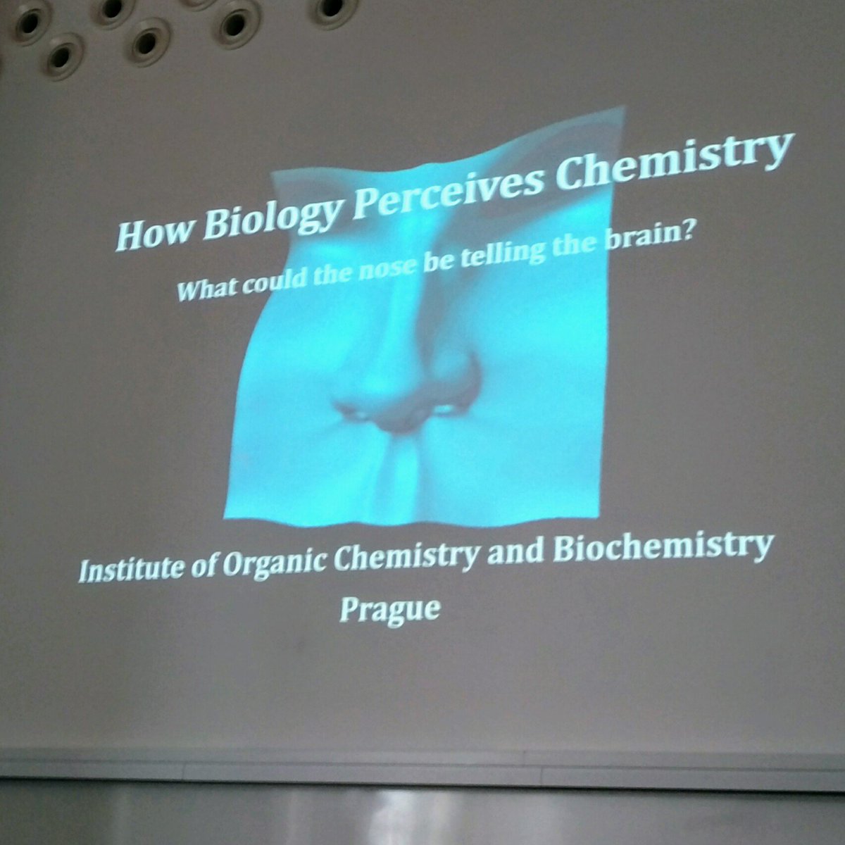 IOCBPrague's tweet image. Excelent Prof. Stuart Firestein right now at #IOCBPrague with #InvitedLecture How Biology Perceives Chemistry. @Columbia