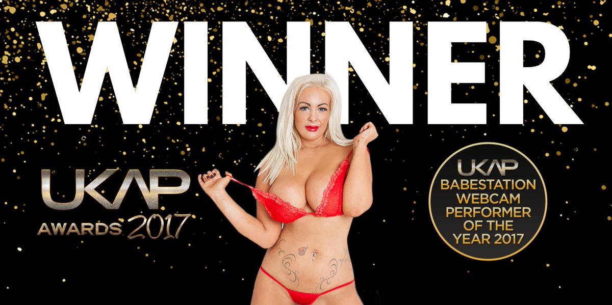 And the WINNER is...
@LeviBabestation 🏆👏🍾🎉
Hit 🔃 to congratulate Levi on winning the Babestation Webcam Performer of the Year Award! https://t.co/fFlxeW3enN