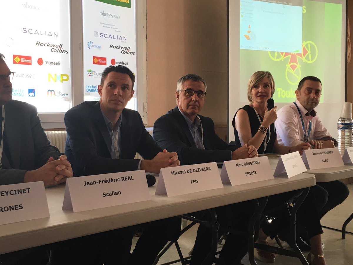 JustineBqtMln's tweet image. #Arterris présente ses solutions pour le domaine agricole lors de #DronesInToulouse #Apps&amp;amp;Drones