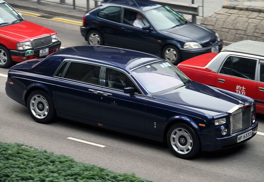 FFAC2016's tweet image. Honk Kong has the biggest number of Rolls-Royce cars per resident in the entire world. #China