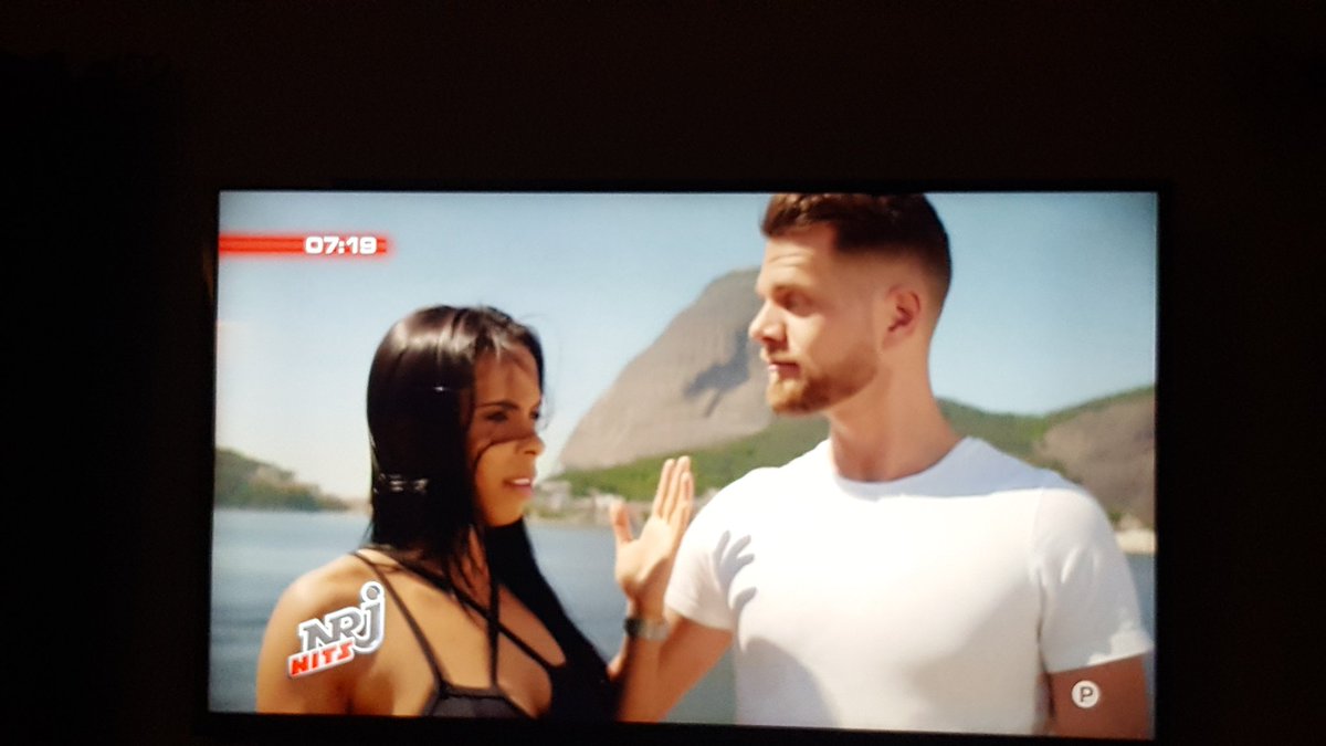 JessLardillon's tweet photo. #UnMétierSérieuxLeClip sur @nrjhitslachaine  Hits😍 Clip Génial BRAVO encore👍 @KeenvOfficiel 😘 https://t.co/Jp7Ebl8hVK