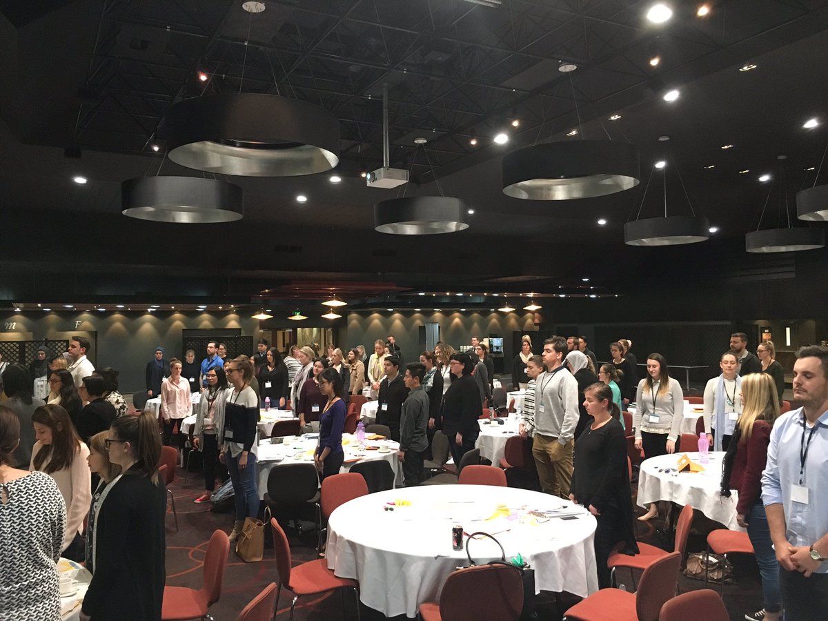 SianBDM's tweet photo. It's ok to be frustrated, angry and sad sometimes but not to stay there. Wellbeing is dynamic, remember the sunset. @DFalecki #ECTUltimo2017 https://t.co/OMLqzr1umt