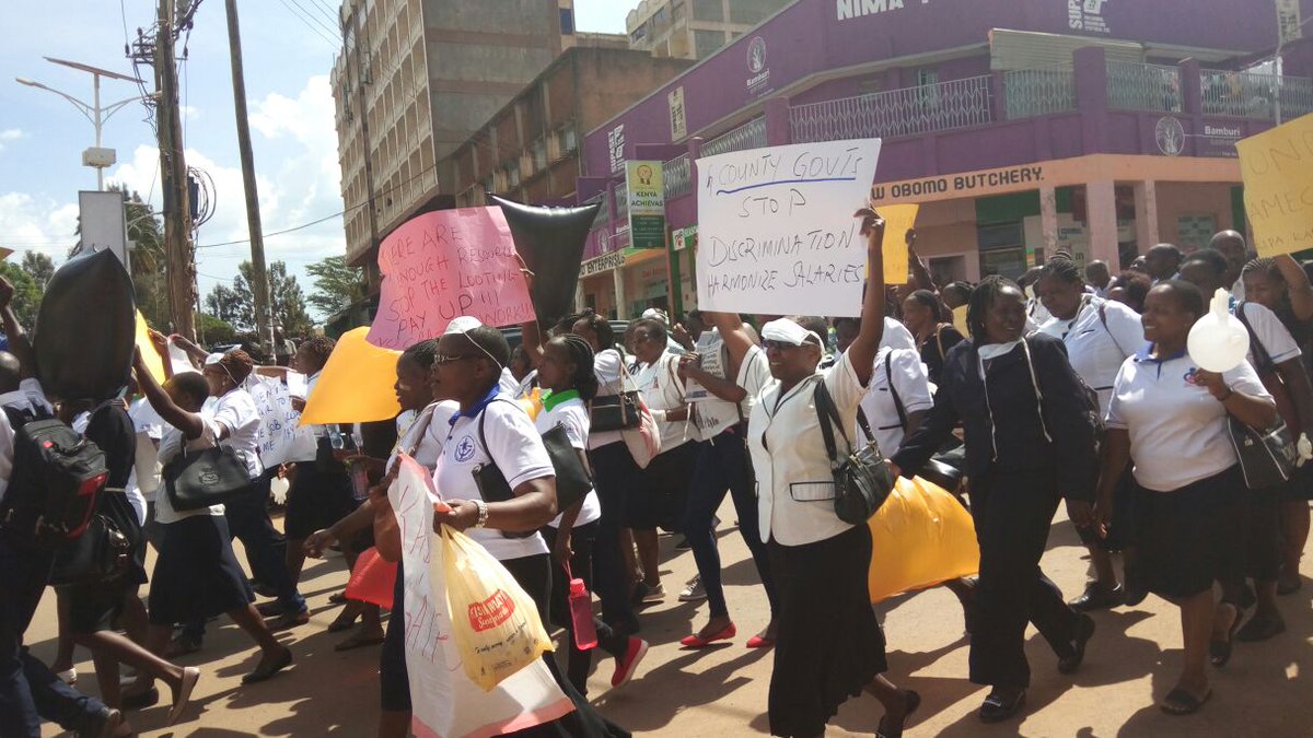 citizentvkenya's tweet photo. Stephen Mutoro: If the media focuses attention on the nurses' strike, the row will be settled.
#Cheche
@StephenMutoro https://t.co/UmJmUMmGdJ