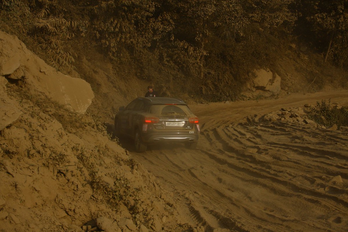 AUTOTODAYMAG's tweet photo. The Great overLand Adventure allowed us to tackle multiple kind of roads with the @MercedesBenzInd GLA. #GLAdventure https://t.co/snFa0tmDOd