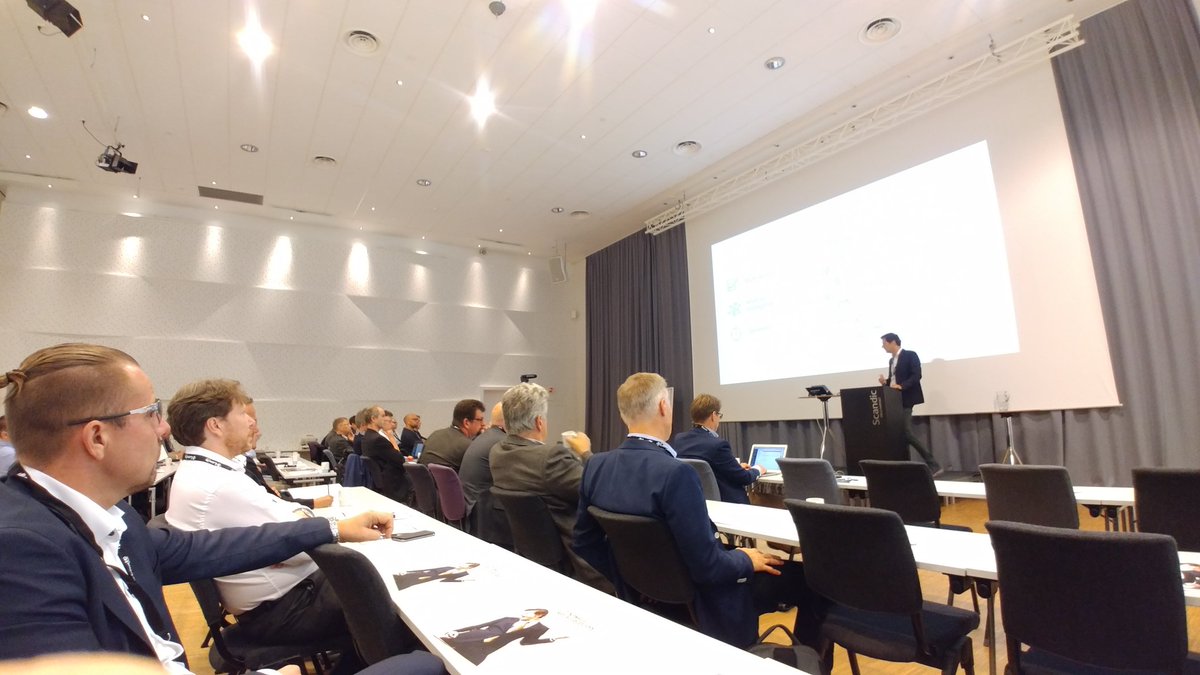 AxFredrik's tweet photo. Microsoft presenting the road map of #Dynamics365 @ #DynUG
#AXUG in Norway.
https://t.co/UeN8UMhyan https://t.co/slbM0hm48S