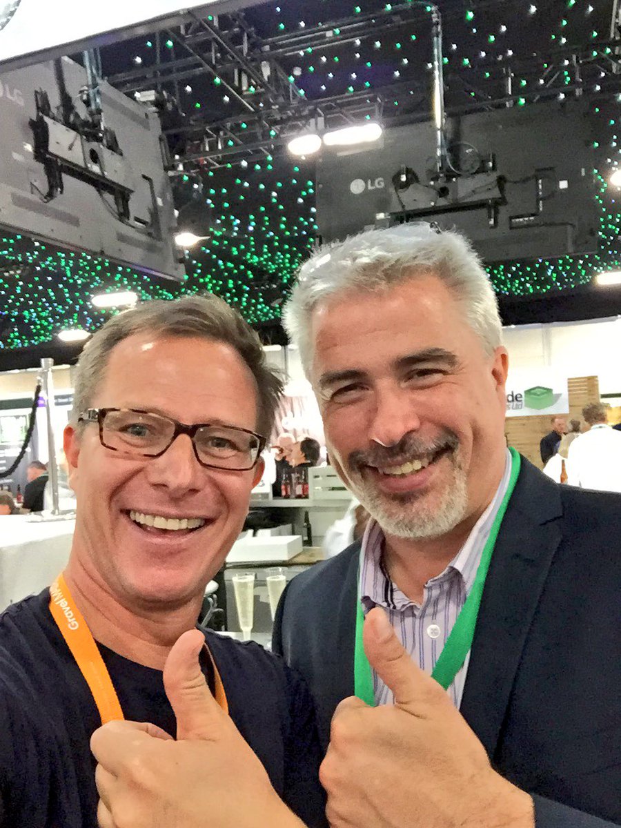 davies_white's tweet photo. Great to catch up with Mr @Giles_At_CED 👍 at @LandscapeEvent Need advice on stone then visit them at #landscapeevent #Landscape2017 today! https://t.co/K0z98fNDvy
