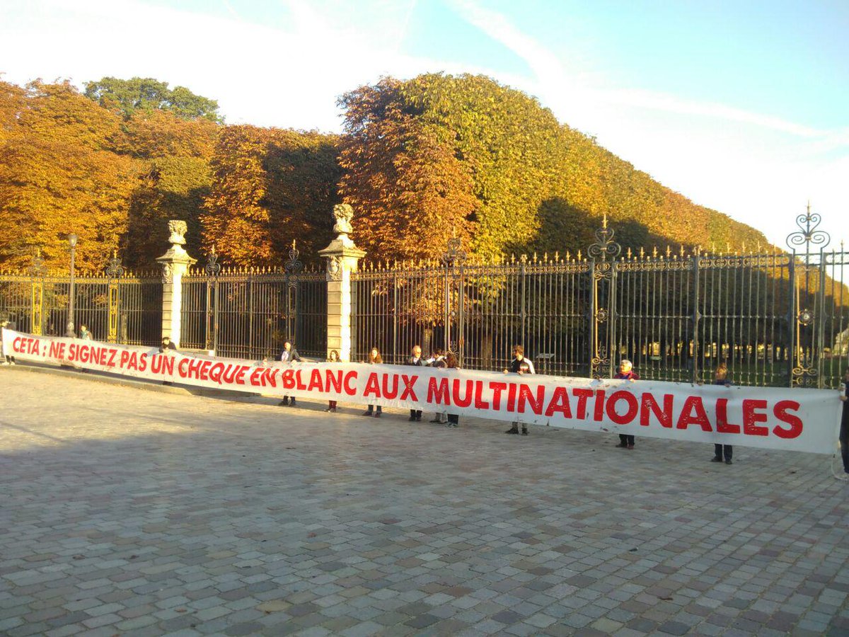 amisdelaterre's tweet photo. A la veille de l'application provisoire du #CETA, mobilisons-nous pour demander à #MacronPinocchio de tenir sa promesse et #StopCeta 💪 https://t.co/Sial2FNk3A