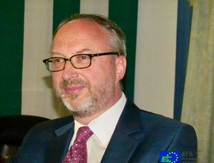 wbogensberger's tweet photo. Good discussion re #EU & #migration w #Erasmus+ students from ๐บ๐ฆ, ๐ญ๐ท, ๐ธ๐ฎ, ๐ฎ๐น, ๐ฉ๐ช & ๐ฆ๐น at the winterly #Europahaus #DialogueConference #JEF https://t.co/djFVDAhRQP