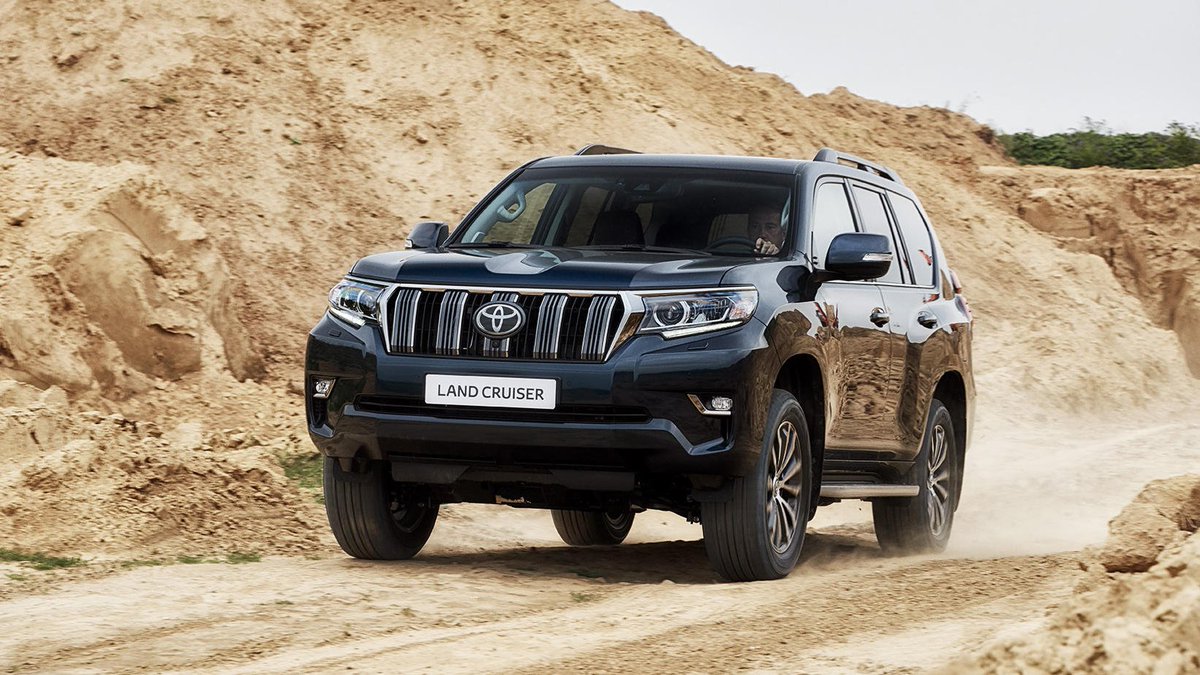 ToyotaUK's tweet image. No road? No problem. #LandCruiser