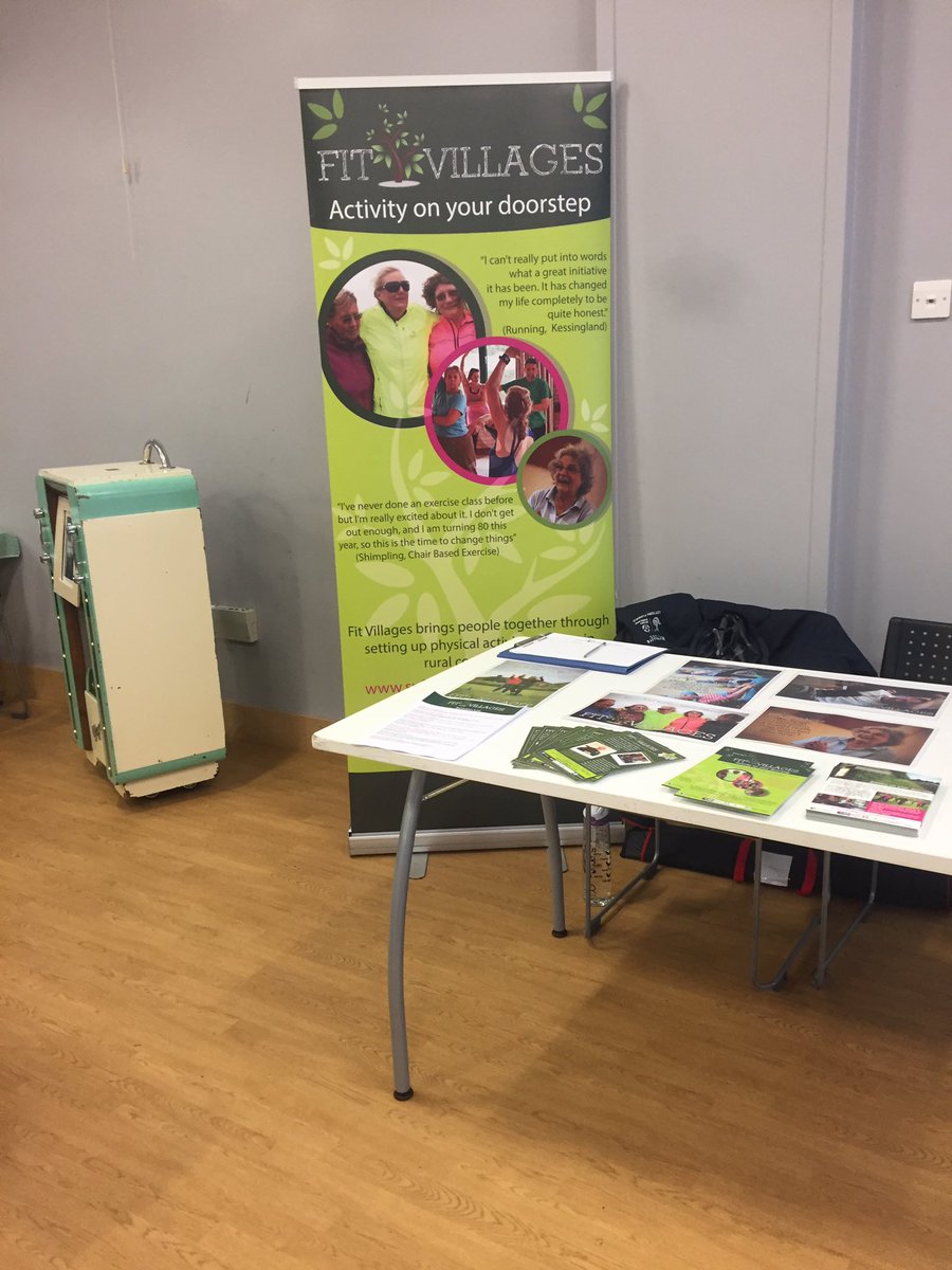 We're next to the #JukeBox at #Hadleigh Golden Age Fair. Loads of activities you can join in the area so come say hi 👋🏻 🏃🏽💃🏻@coffeecaravan