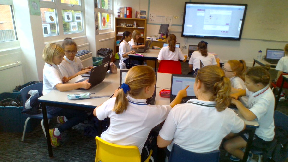 CroydonHighJnrs's tweet image. We are writing a  blog  about our summer holidays.  #year6computing #everygirleveryday