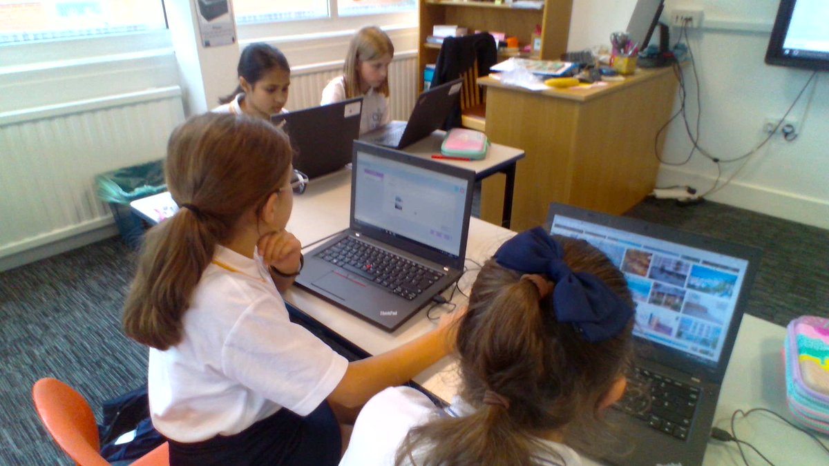 CroydonHighJnrs's tweet image. We are writing a  blog  about our summer holidays.  #year6computing #everygirleveryday
