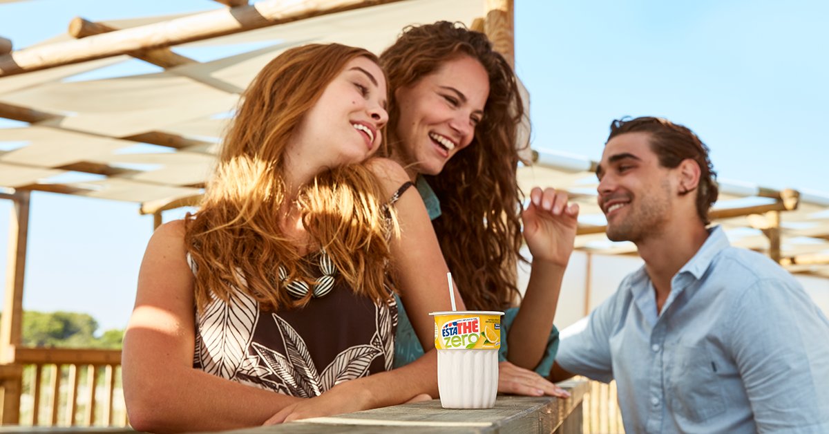 La formula per entrare in modalità Zero pensieri? Prendete gli amici che vi fanno sorridere e aggiungete il gusto di #EstatheZero. 😉