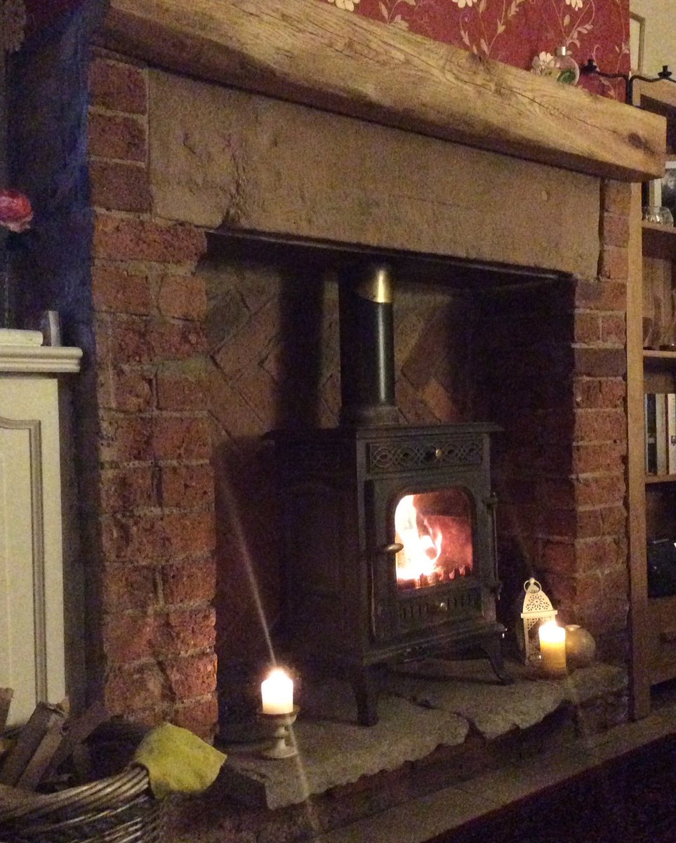 clairenfish's tweet photo. Would like this right now #cold #brokenheating https://t.co/JuWY5skCQu