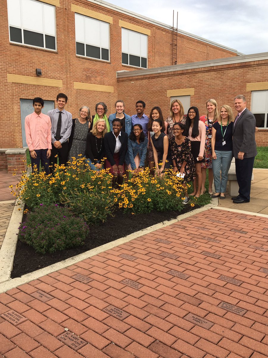 hcpss_mhhs's tweet photo. Congratulations to our students, staff and the HC Conservancy who worked so hard to create our native plant gardens. @HoCoGovExec https://t.co/FFR2rhWUNy