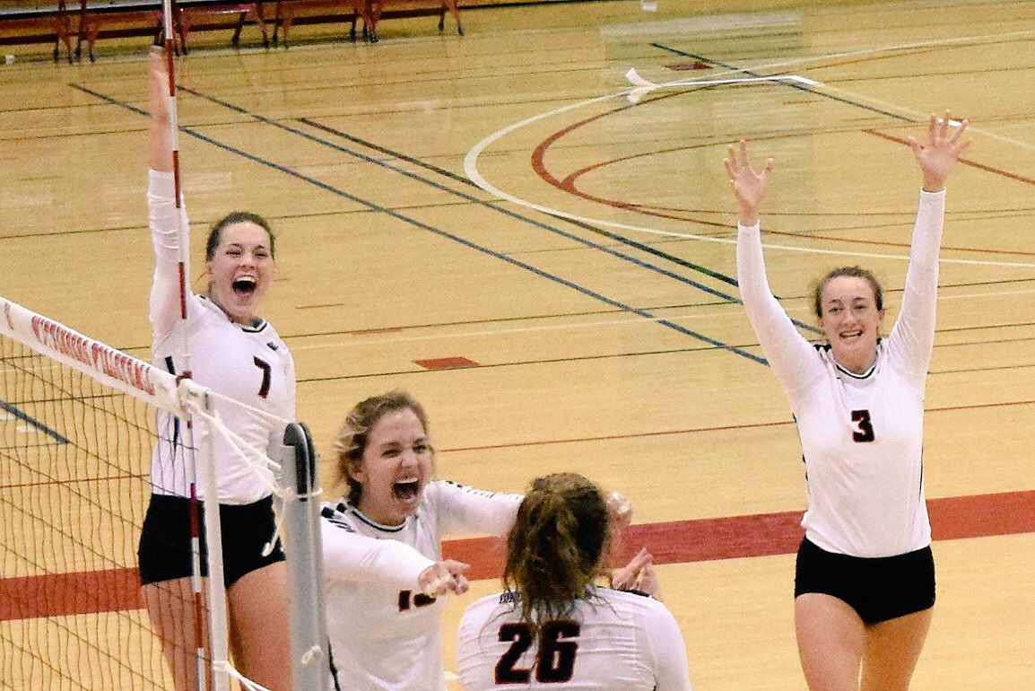 "Put your hands in the air like you just don't care!!!" It's Game Day!!! #letsgobears #gameday