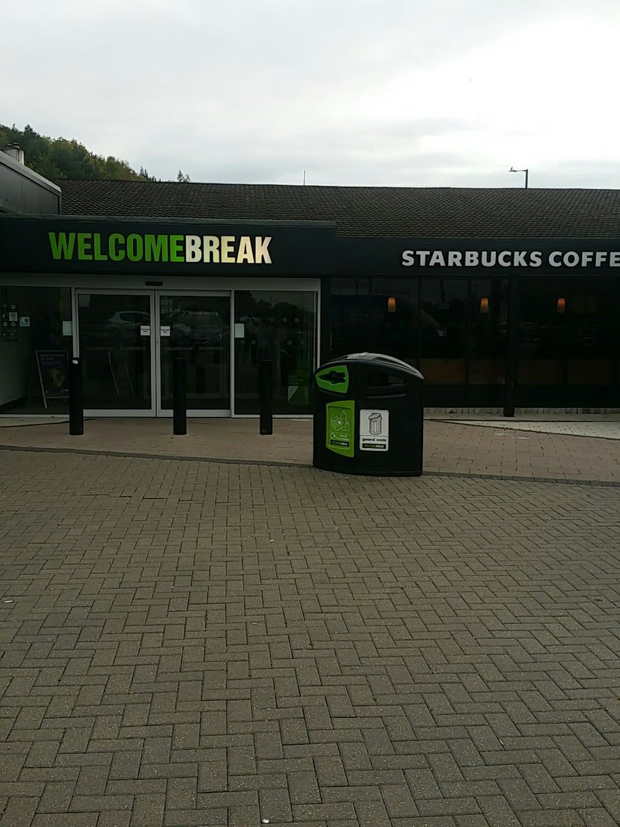 CrutchRocket510's tweet photo. Come on then @welcomebreak. Pop quiz lol ... which site am I at today  ?? #Truckerlove #VipTrucker https://t.co/gdkD2VqSsK
