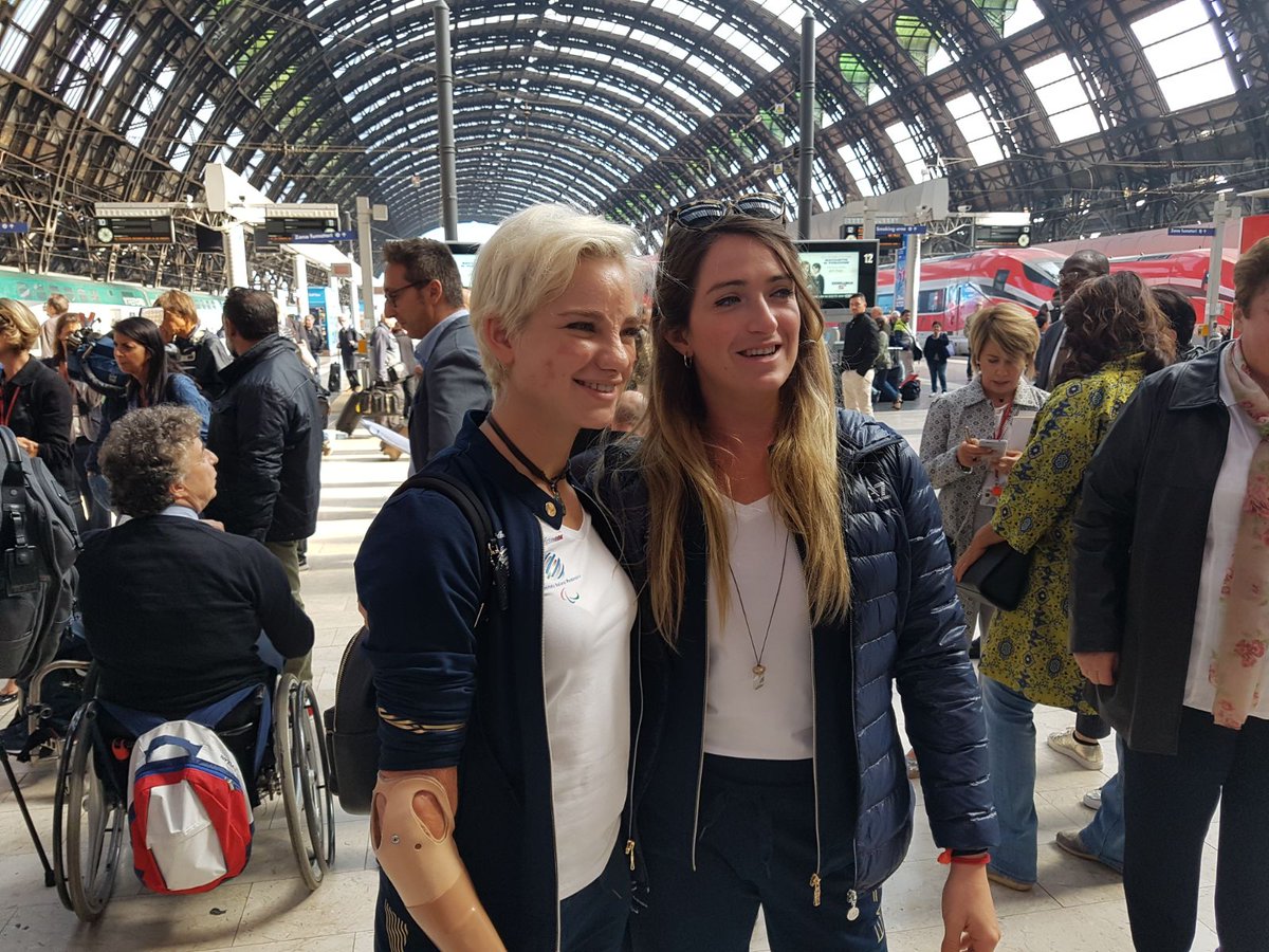 Immagini da Milano e al gruppo si uniscono . <a href="/lxz/">lxz</a> e .<a href="/VioBebe/">Beatrice Vio</a> <a href="/fsnews_it/">FS News</a> #cuoreparalimpico @noisiamofuturo