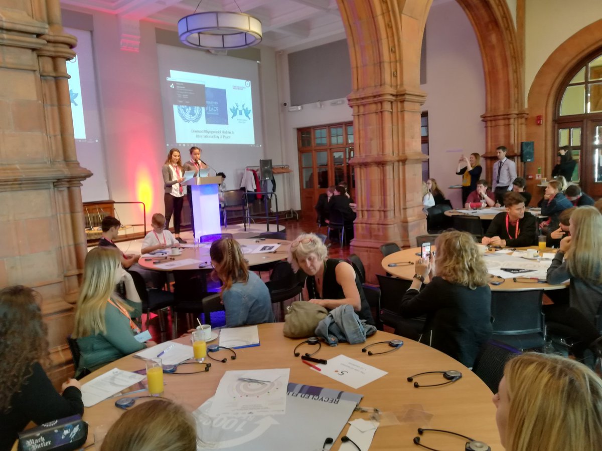 UNAExchange's tweet photo. We're excited to be here, at the @walesforpeace schools conference #unaexchange #LleisicHeddwch #VoicingPeace #evsvolunteers #learning https://t.co/DbOdlAT5SF