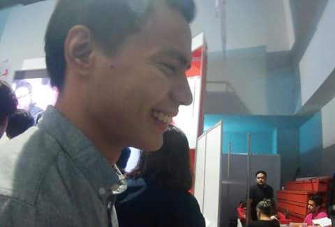 aeiouxtyn's tweet photo. Hala! May ganito pala kong kuha, di ko matandaan. Kung di ko pa nakita na na-upload. Kinilig ako! ❤ Haha.
Hi, @jaygarcia___! 💕 https://t.co/S60vdTrNil