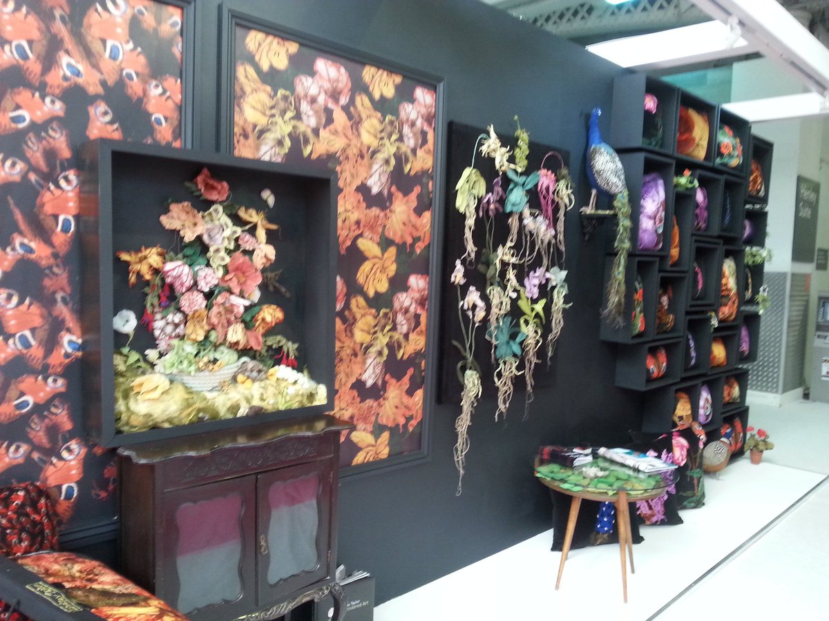 lindsaytayloriw's tweet photo. Design London now ready for action. Day one. #designlondon #100% Design #lindsaytaylor https://t.co/6pEG9aPfxV