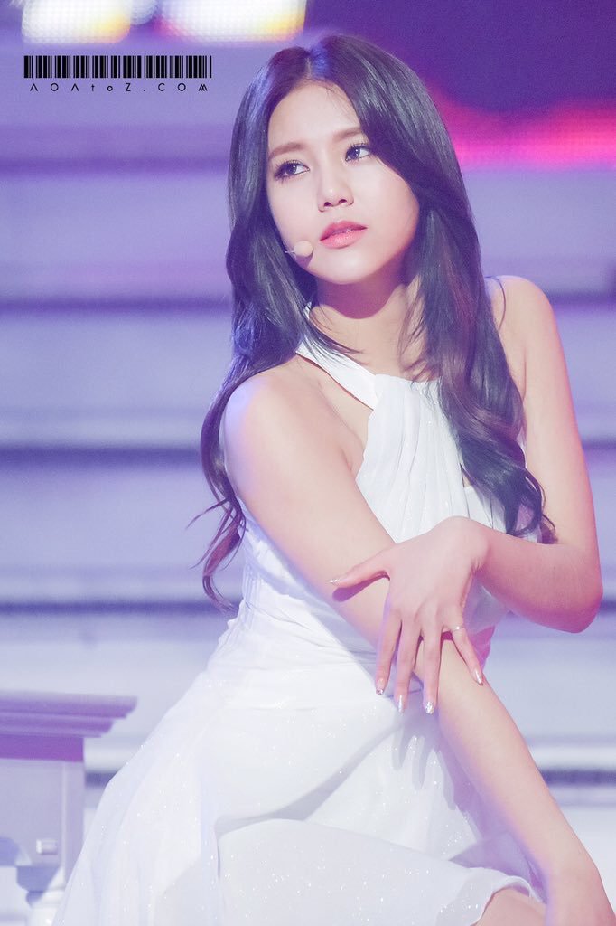 gaaaap_bot's tweet photo. 59. ' 에이오에이 혜정 ' 의 갭 차이 https://t.co/c4PUmIWfSF