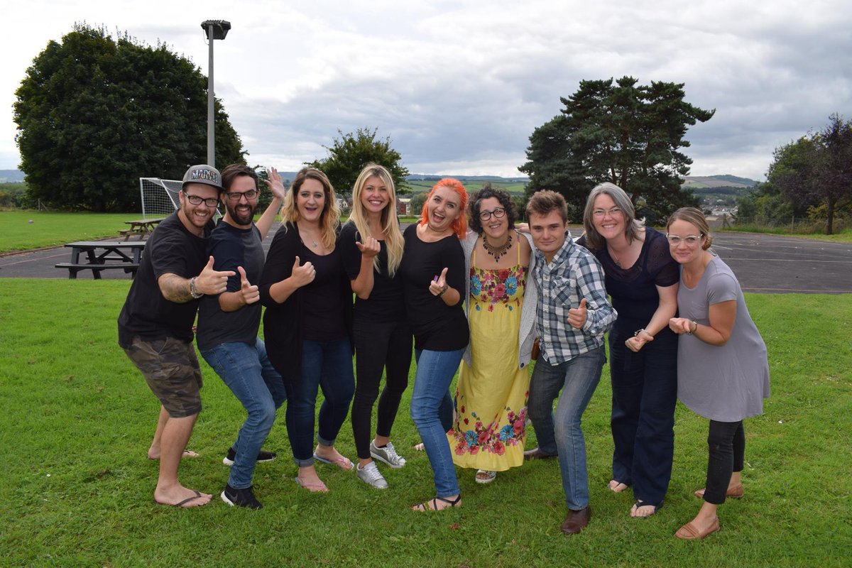 Congratulations to our staff who recently completed their #BSL intensive course over the summer - what a great photo! Thanks <a href="/SignUpBSL/">SignUp BSL</a> 👍