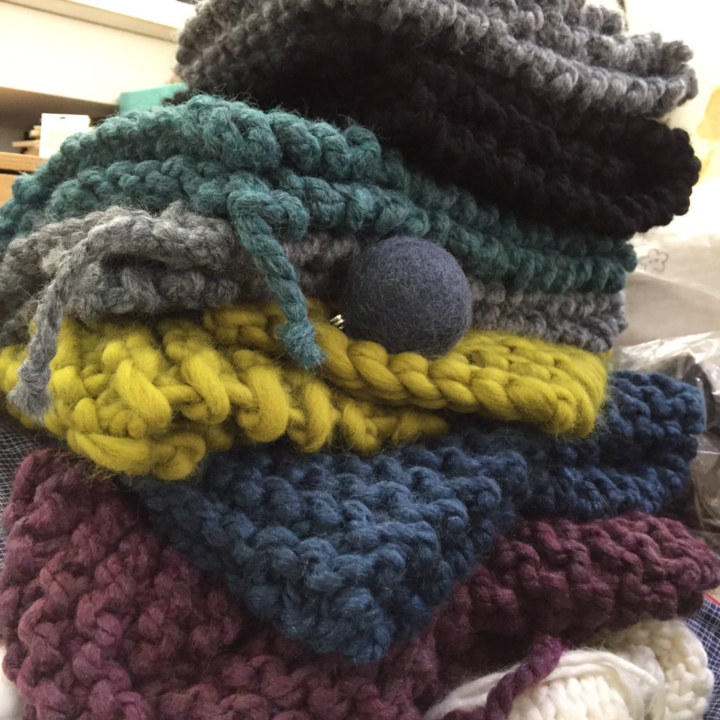 madebyand's tweet photo. #andmadelikes #WIPwednesday working through &knit #stockpile #onmydesk #upstairs @ManchesterCraft #thinkingwinter #notjustforchristmas https://t.co/QGMGZe2XEJ