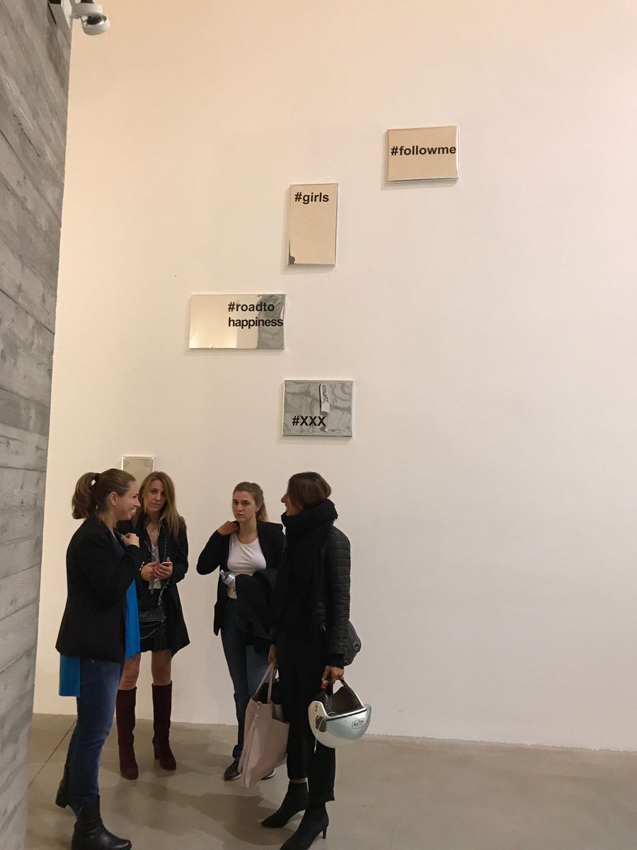 Ritorna la Ventura Contemporary Art Night: ecco qualche scatto delle inaugurazioni di ieri sera!Appuntamento al prossimo mese!:) #lambralove