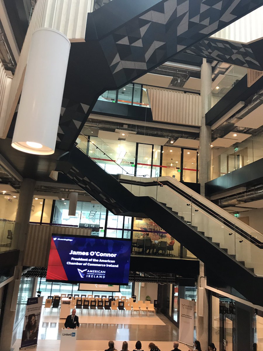macgroupcom's tweet image. Blonde is back! It&apos;s all birch ply here at @LinkedIn&apos;s Dublin HQ. #Learningtolearn #LearningEdge @AmericanChamber