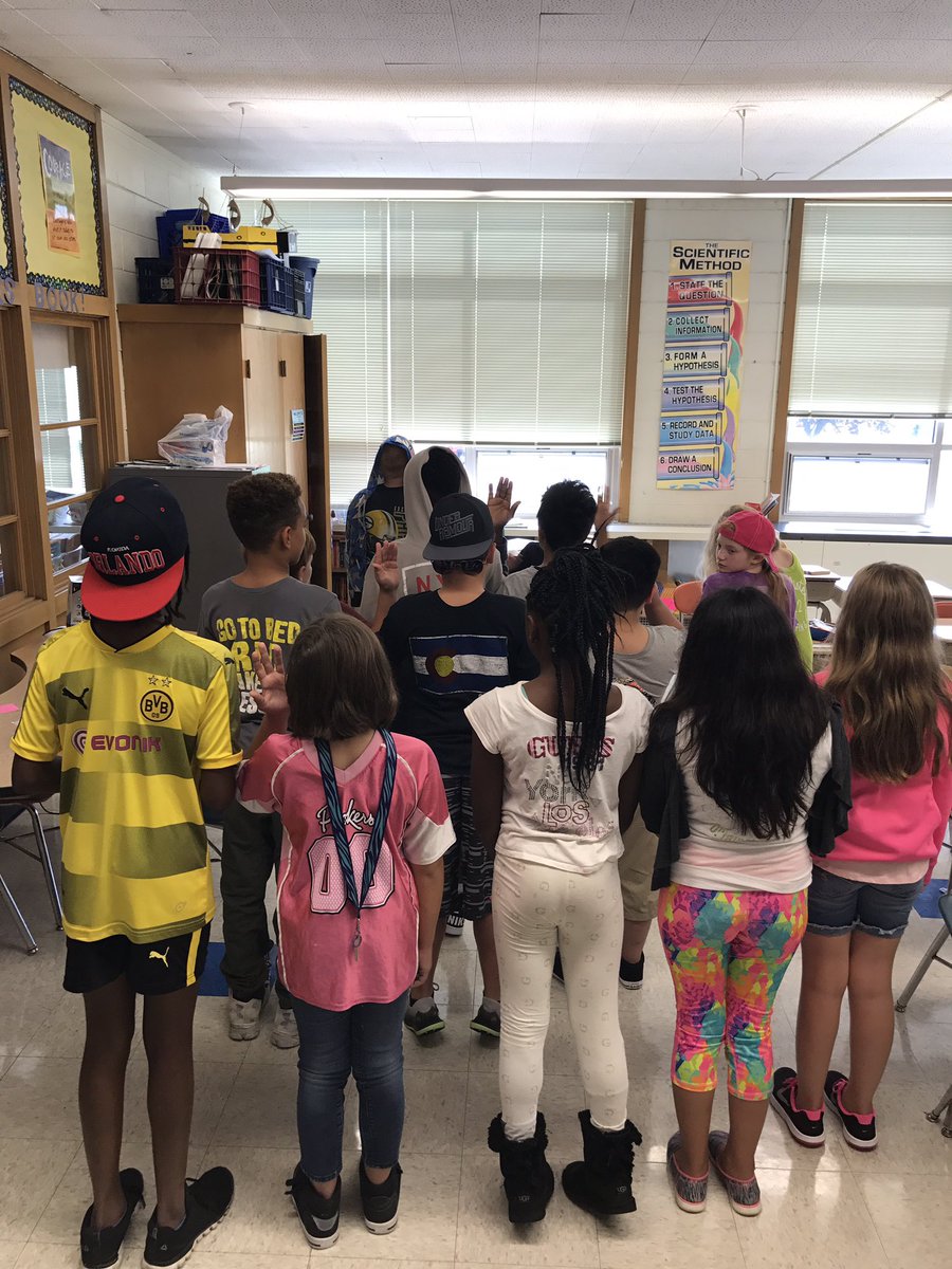 Jason_Shike's tweet photo. Backwards Day was a blast. #GoGrewenow https://t.co/wfxg2x4dCX