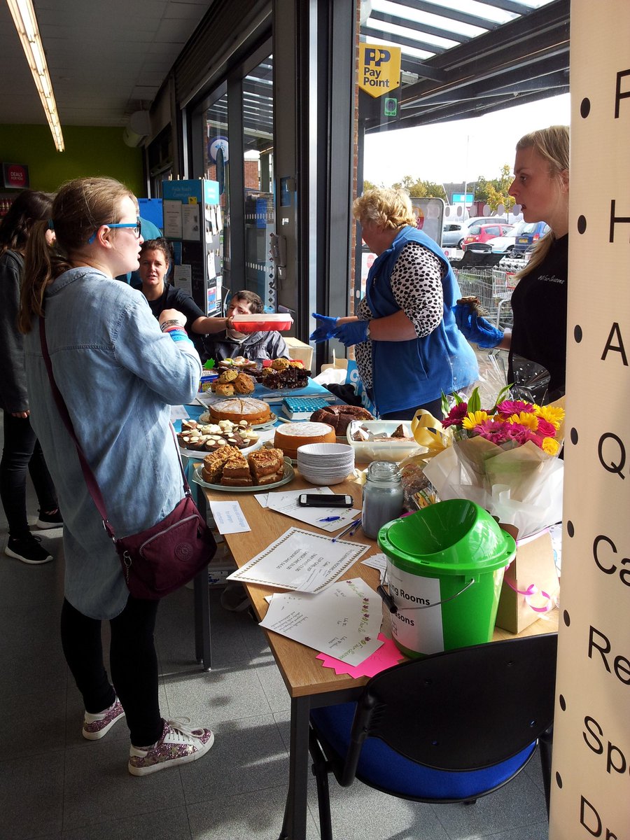 SouthportRachel's tweet photo. Huge thank you Karen and all colleagues & customers @coopuk @9211Shop Fylde Rd store. Fabulous support! #bringcoop https://t.co/mZCkPlDx0O