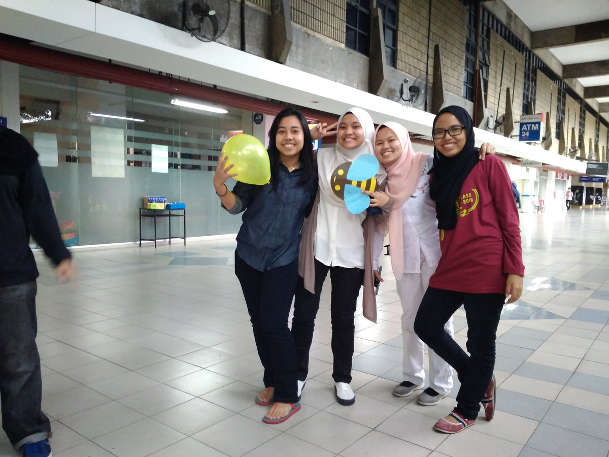 APTClub_14's tweet photo. Whoaaa that's quick ! Everybody is here already! Who will win? 
Stay tuned! 
 #EnglishHunt https://t.co/1IuuhZSDZk