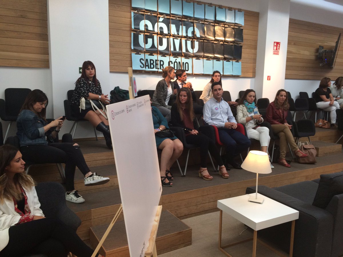 LukkapXperience's tweet photo. Llega el momento de trabajar por equipos💪🏼💪🏼💪🏼 #tallerCXWOW! #VIIFEC https://t.co/FzB62yLtPX