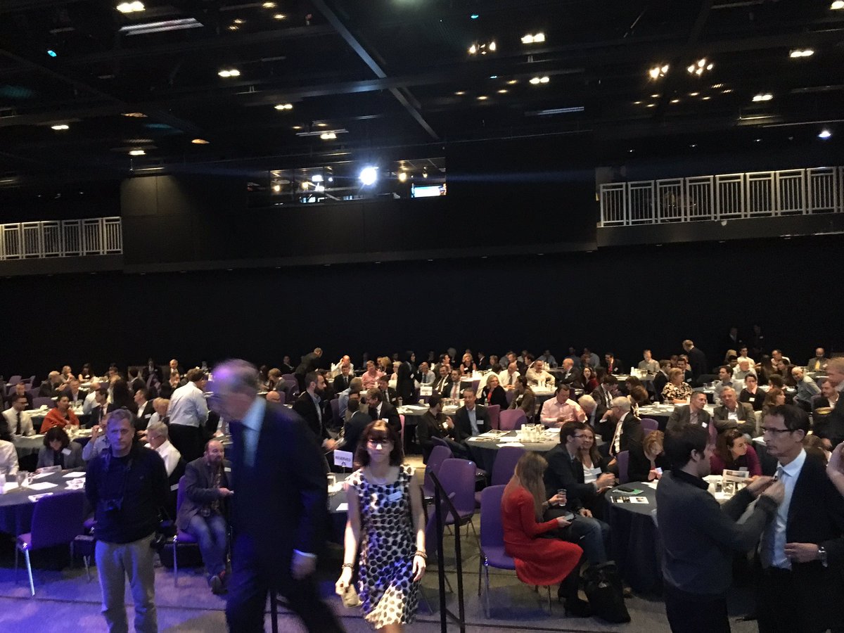 Director_YSJUL's tweet image. Just delivered my pitch at the #ICASconference 🙌🏼 come &amp;amp; talk to us at lunch about @leicscastlebs &amp;amp; our executive education programmes