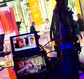 WilliamAMidi's tweet photo. .@aauriantblot est sur le plateau de @WilliamAMidi ! 😊 #WAM https://t.co/cNwU4MtQEl