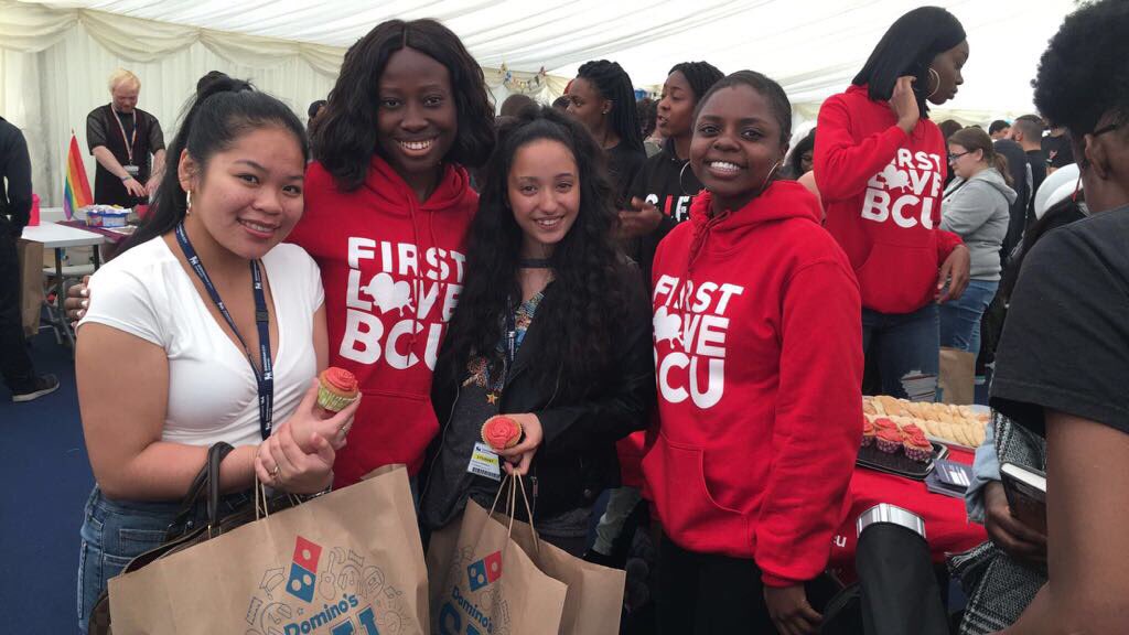 FirstloveBCU's tweet photo. Come down and join us at the Fresher's Fair outside Parkside🤗❣️#bringonbcu #freshersfair #firstlovebcu https://t.co/fyL3Pba7ek