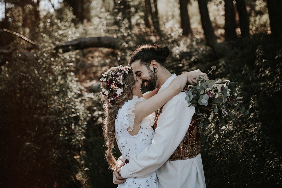 Madrid Elopement 
#fotógrafosdeboda #weddingphotography #Indonesiaphotographer  #folkwedding #bodaentoledo #love #elopement #Madridelopement