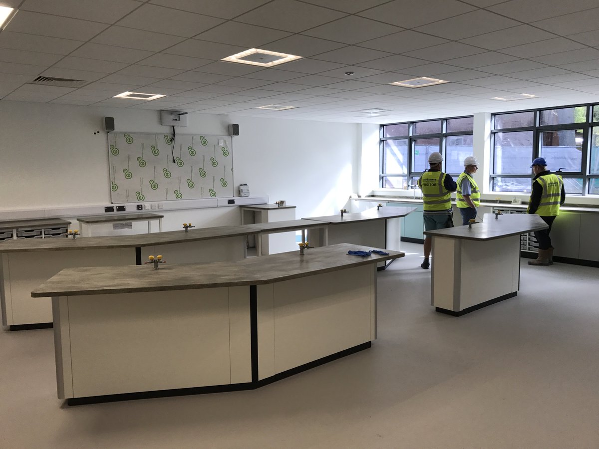 PhysicsDeptCC's tweet photo. #NewScienceBuilding well under construction! https://t.co/cy6hI70Y9y