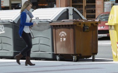 Animalia jatorriko organikoa batzen lehenengoak dlvr.it/PpF41R