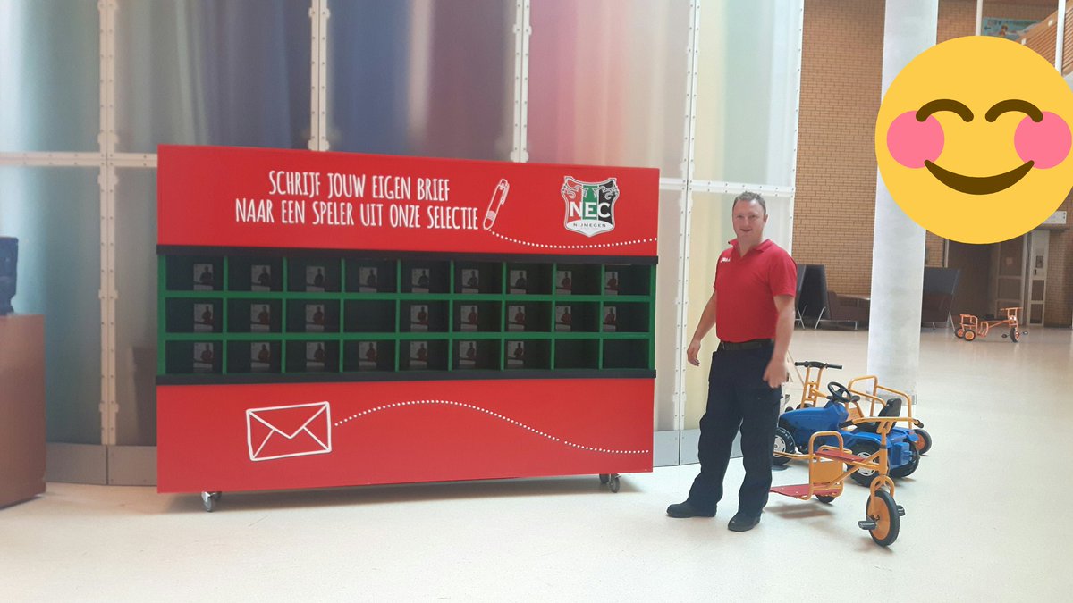 TheovanBenthum's tweet photo. Vandaag met de mannen postkast geplaatst in het Amaliakinderziekenhuis. https://t.co/41TOFIMapn