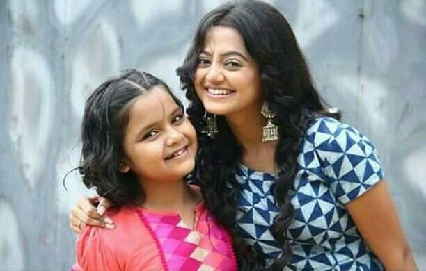 Nonahelly444's tweet photo. I can't describe you 🙊🙊 your smile...hair...dress..👌😍

@OfficialHelly7 https://t.co/3RQnUCPn3b