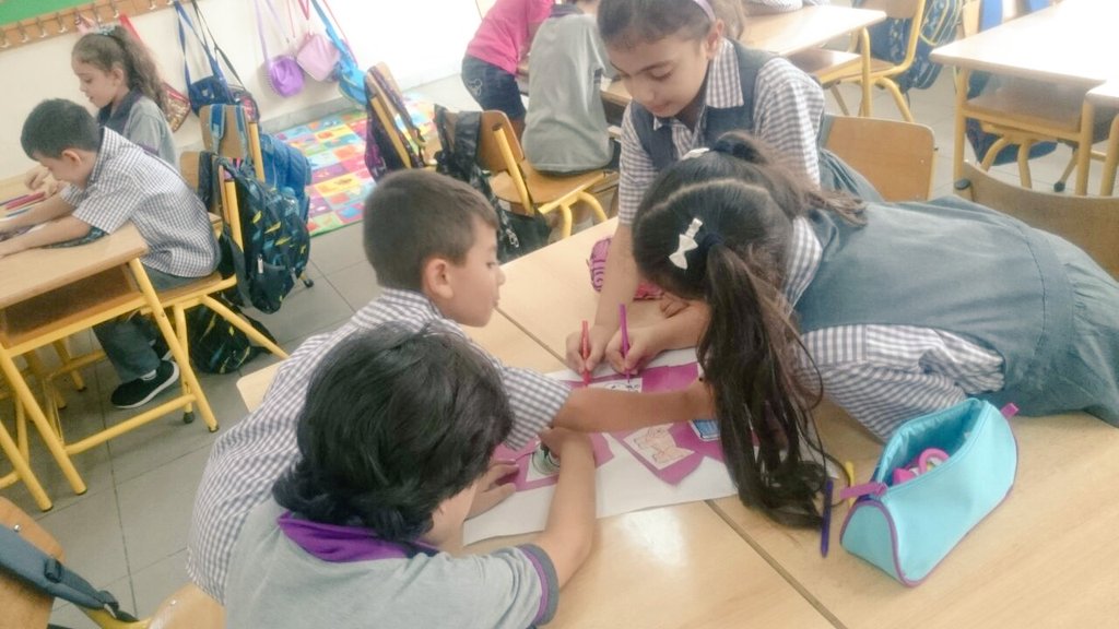 JaafilRola's tweet photo. Alone we can do so little .. together we can do so much ! #groupworkisfun #grade1 @DawhaHighSchool https://t.co/BZXk1qAw6W